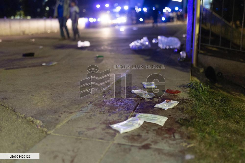 Car Strikes Crowd Before Barcelona Derby 13 Injured - Barcelona