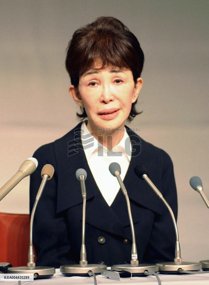 Actor and novelist Midori Utsumi