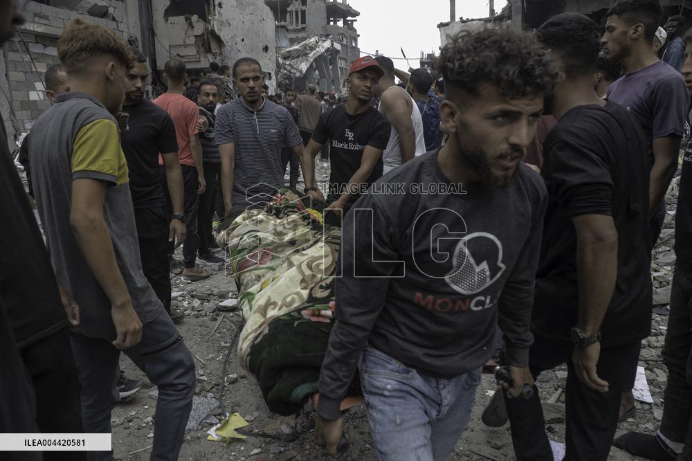 Israel Targets Al-Touba Mosque - Gaza