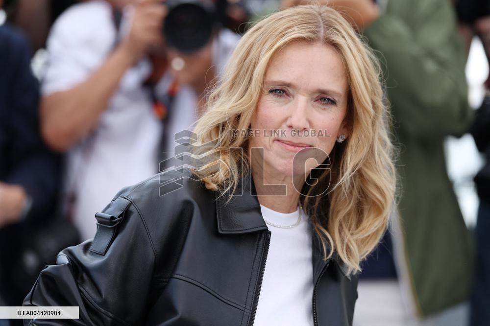 Cannes Dossier 137 Photocall JD