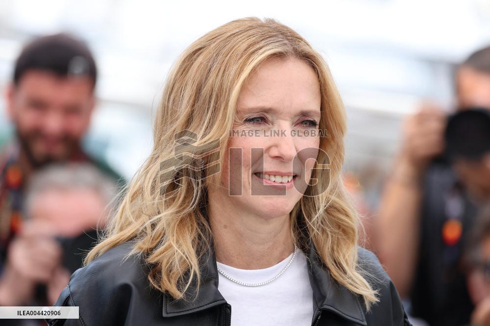 Cannes Dossier 137 Photocall JD