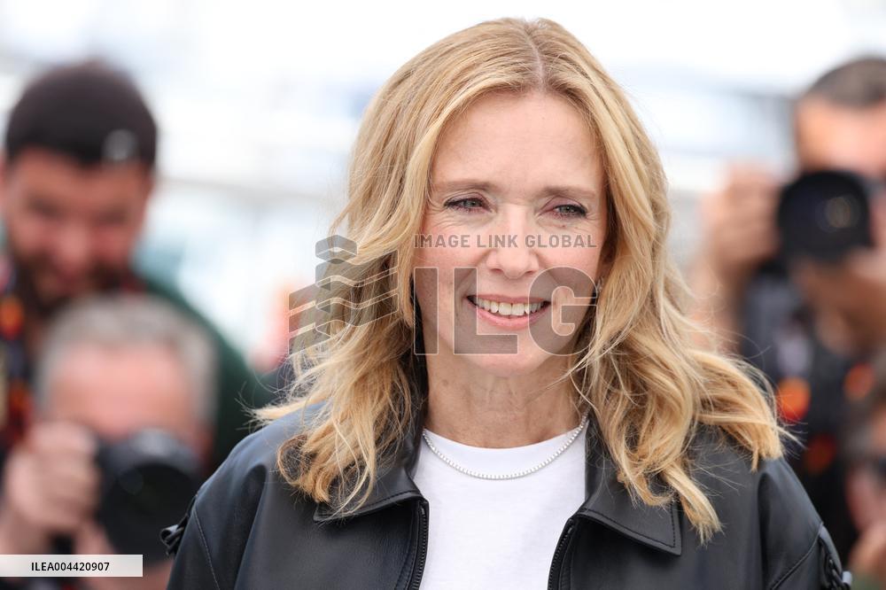 Cannes Dossier 137 Photocall JD