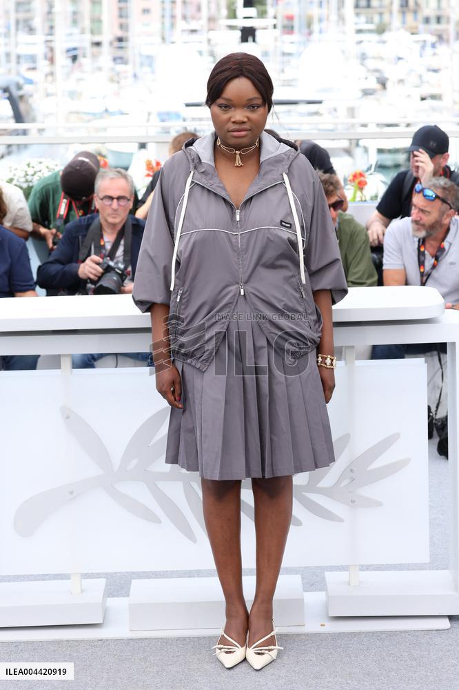 Cannes Dossier 137 Photocall JD