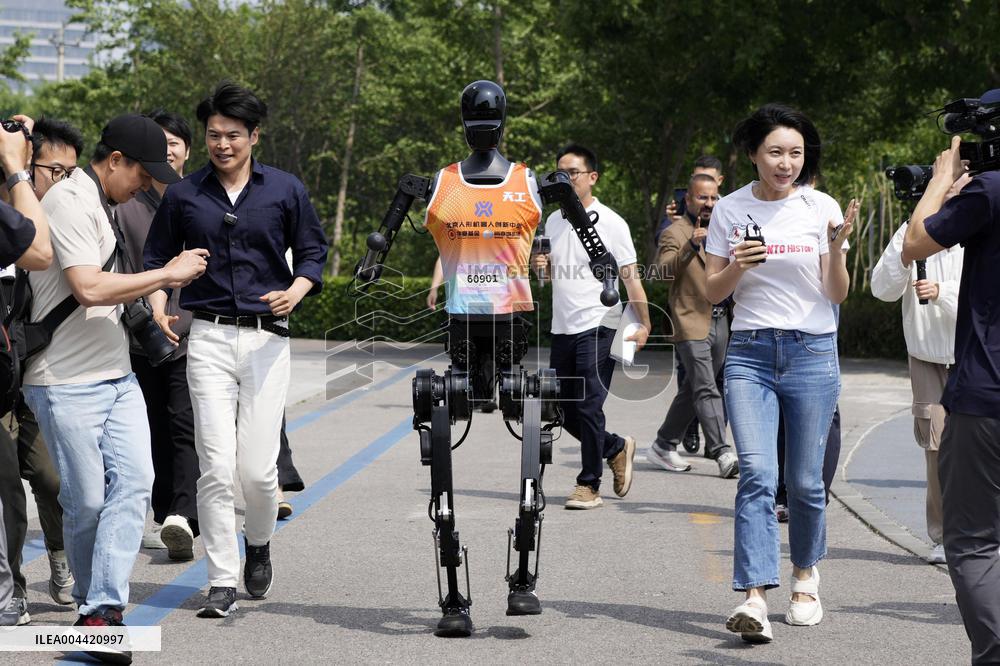 Winner of world's first humanoid half marathon