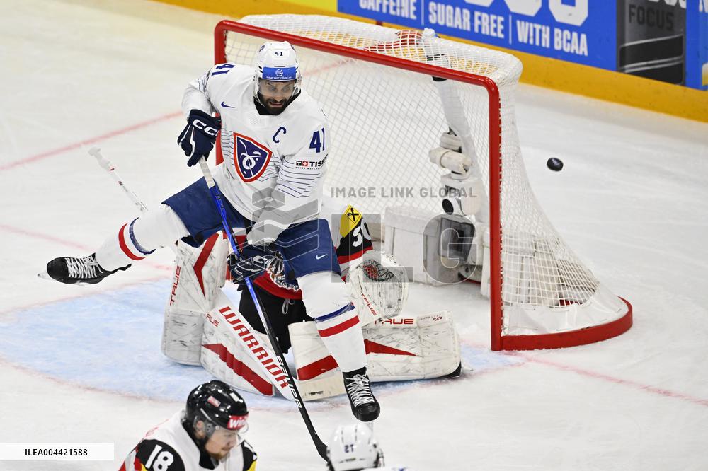 ICE HOCKEY WC AUSTRIA-FRANCE