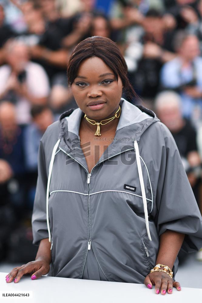 Cannes Dossier 137 Photocall AM