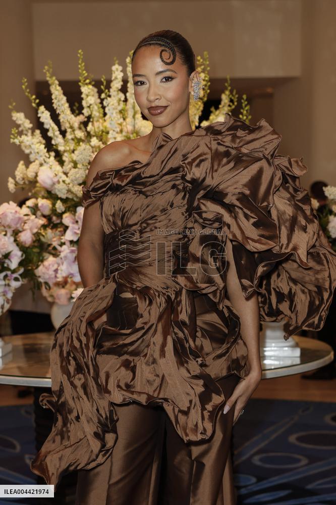 Cannes Flora Coquerel is going to Hotel Martinez MP