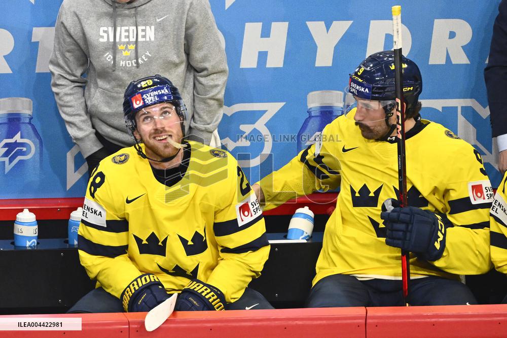 ICE HOCKEY WC SWEDEN-SLOVENIA