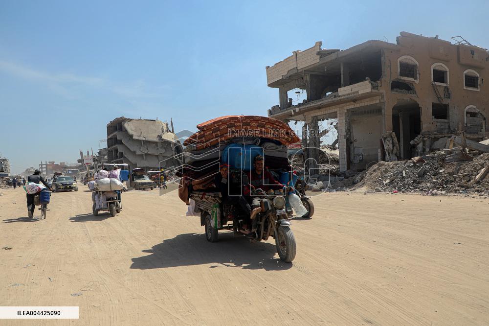 Displaced Palestinians in Gaza City - Palestine