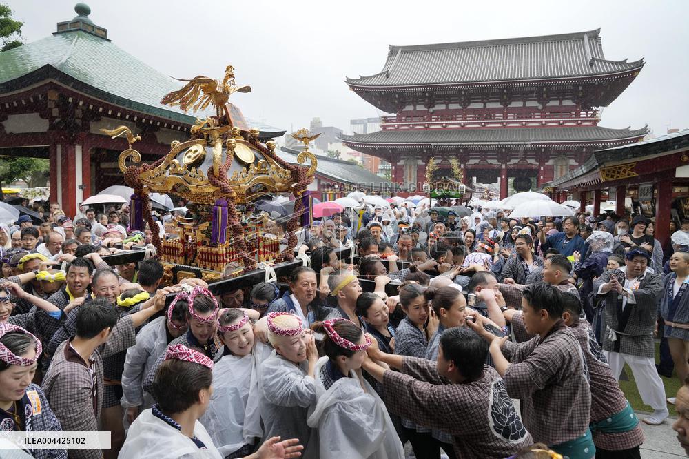 Sanja festival in Tokyo's Asakusa