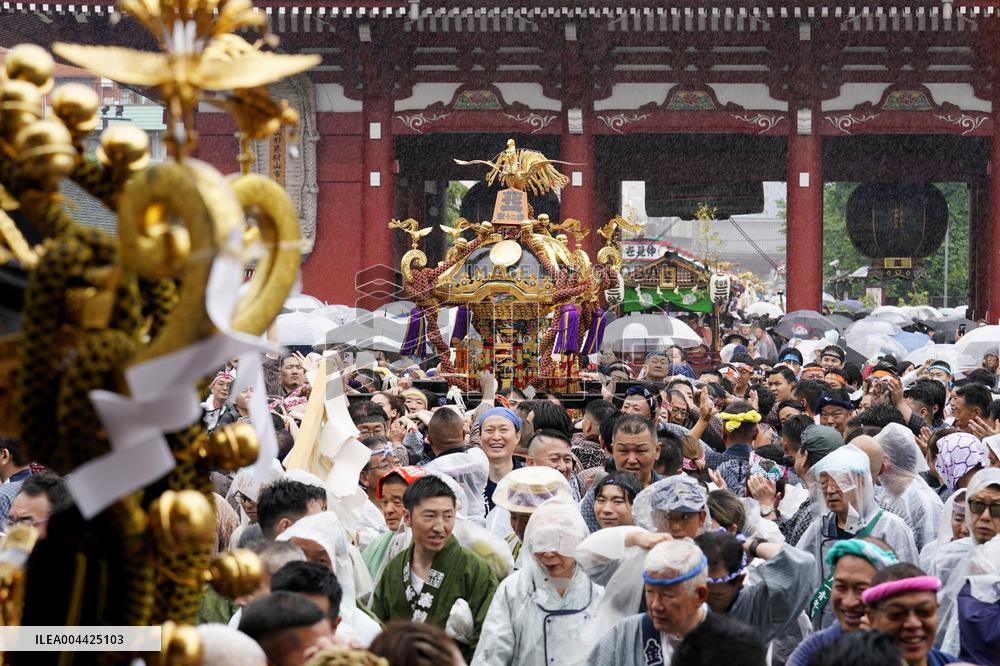 Sanja festival in Tokyo's Asakusa