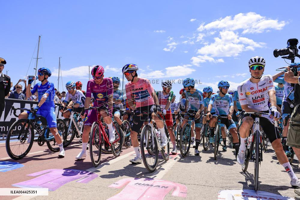 CICLISMO - Giro d'Italia - Stage 8 - Giulianova-Castelraimondo