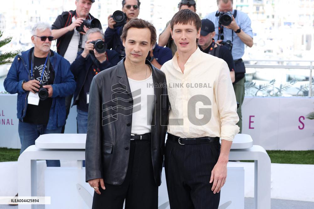 Cannes Urchin Photocall JD