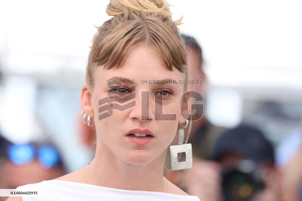 Cannes Urchin Photocall JD