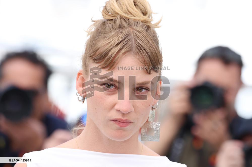 Cannes Urchin Photocall JD