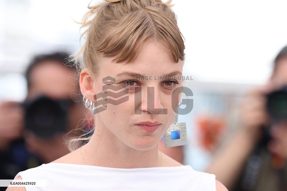 Cannes Urchin Photocall JD