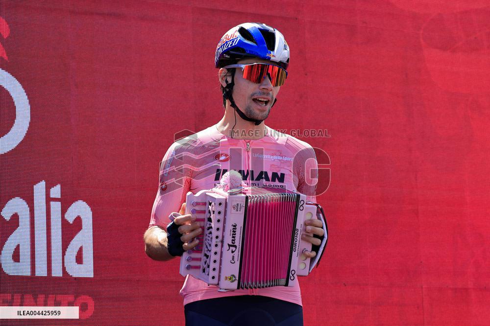 CICLISMO - Giro d'Italia - Stage 8 - Giulianova-Castelraimondo
