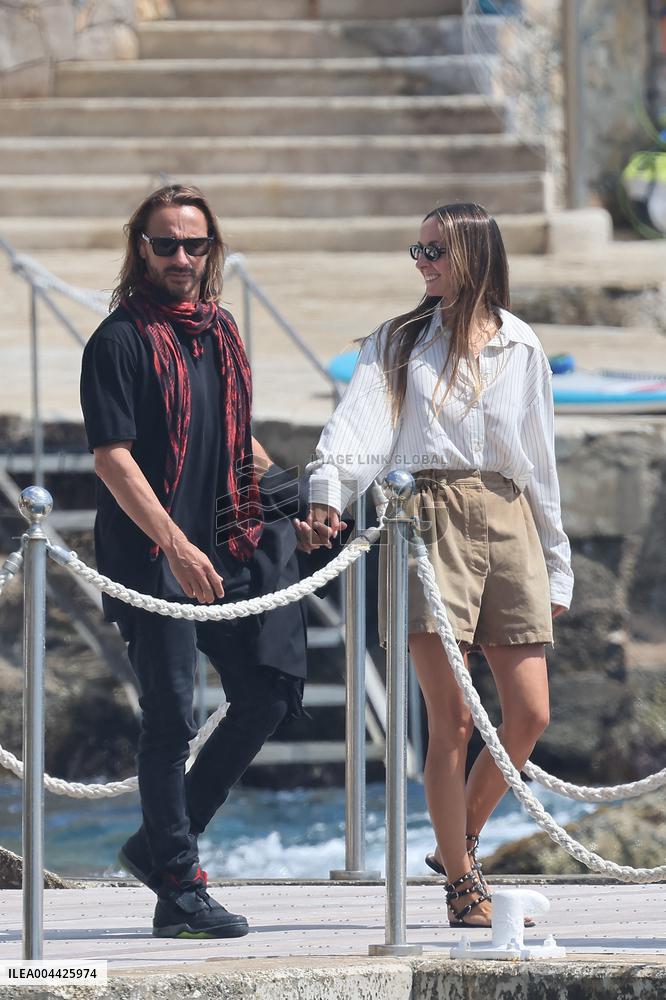 Bob Sinclar, His Girlfriend And Natacha Poly Arrives Eden Roc - Antibes