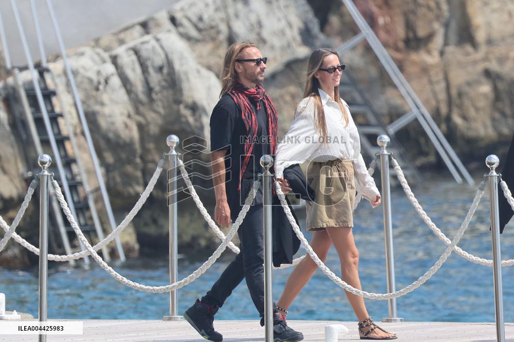 Bob Sinclar, His Girlfriend And Natacha Poly Arrives Eden Roc - Antibes