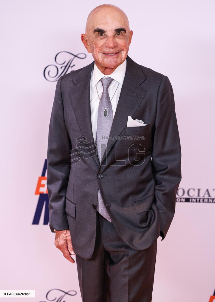 32nd Annual Race To Erase MS Gala - LA