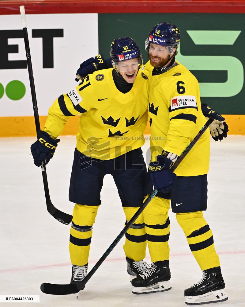 ICE HOCKEY WC FRANCE-SWEDEN
