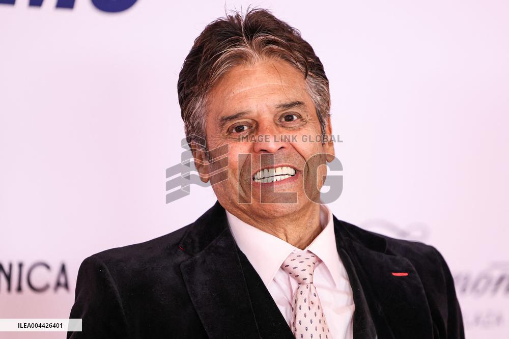 32nd Annual Race To Erase MS Gala - LA