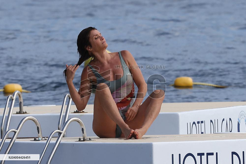Helena Cristensen At The Eden Roc - Cannes