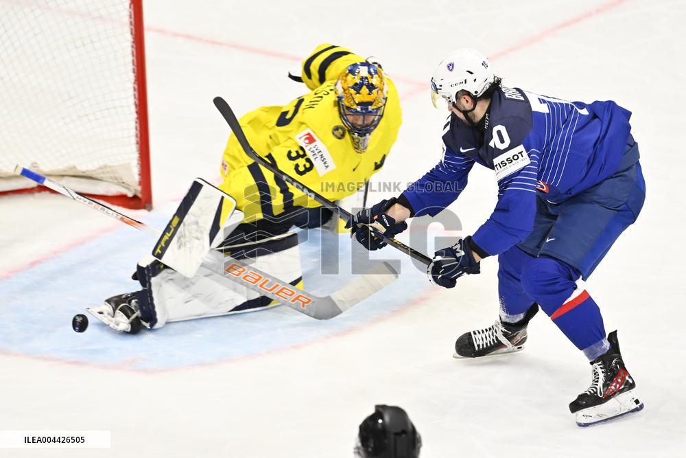 ICE HOCKEY WC FRANCE-SWEDEN