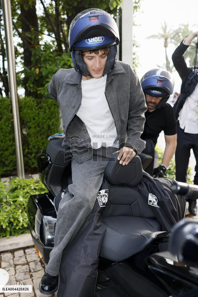 Cannes Aliocha Schneider leaves Hotel Martinez MP