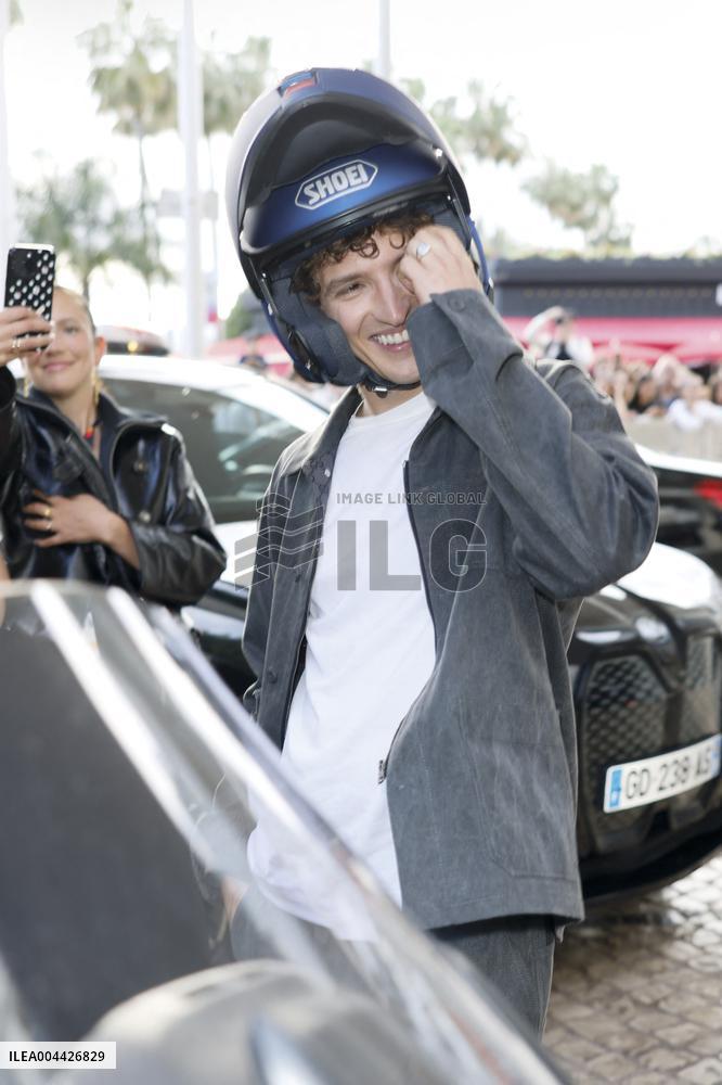 Cannes Aliocha Schneider leaves Hotel Martinez MP