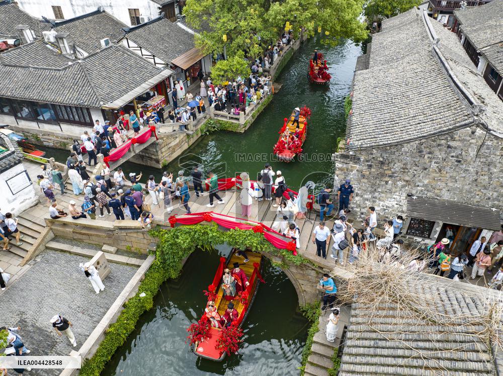 Collective Wedding Ceremony in Kunshan
