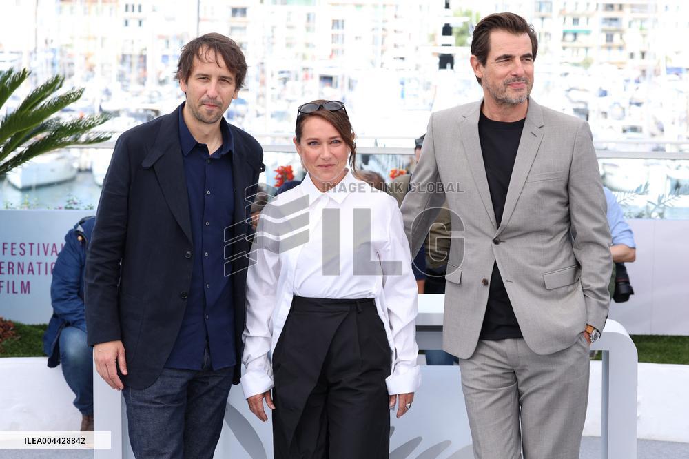 Cannes L'inconnu De La Grande Arche Photocall JD