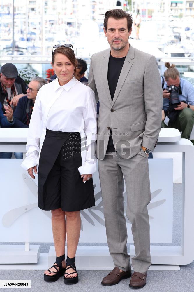 Cannes L'inconnu De La Grande Arche Photocall JD