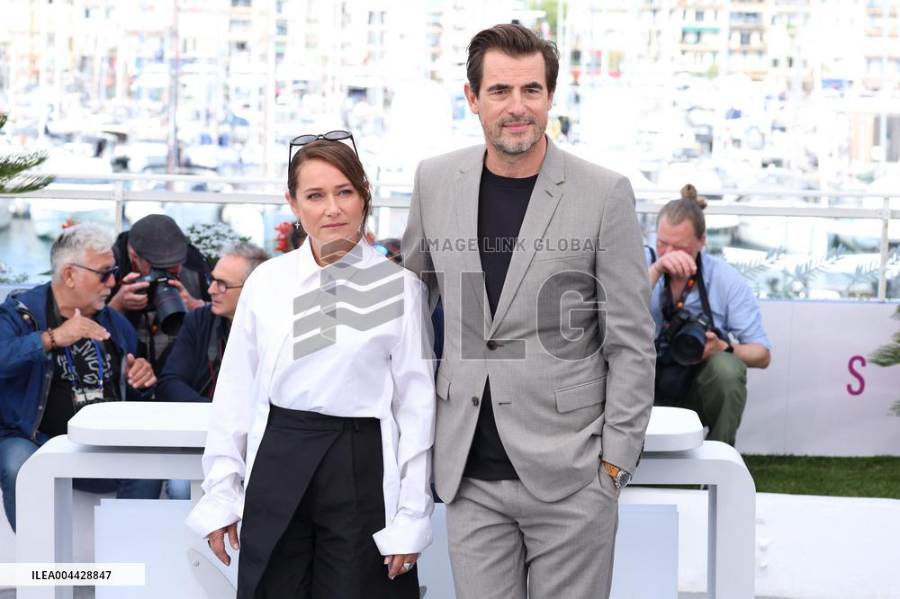 Cannes L'inconnu De La Grande Arche Photocall JD