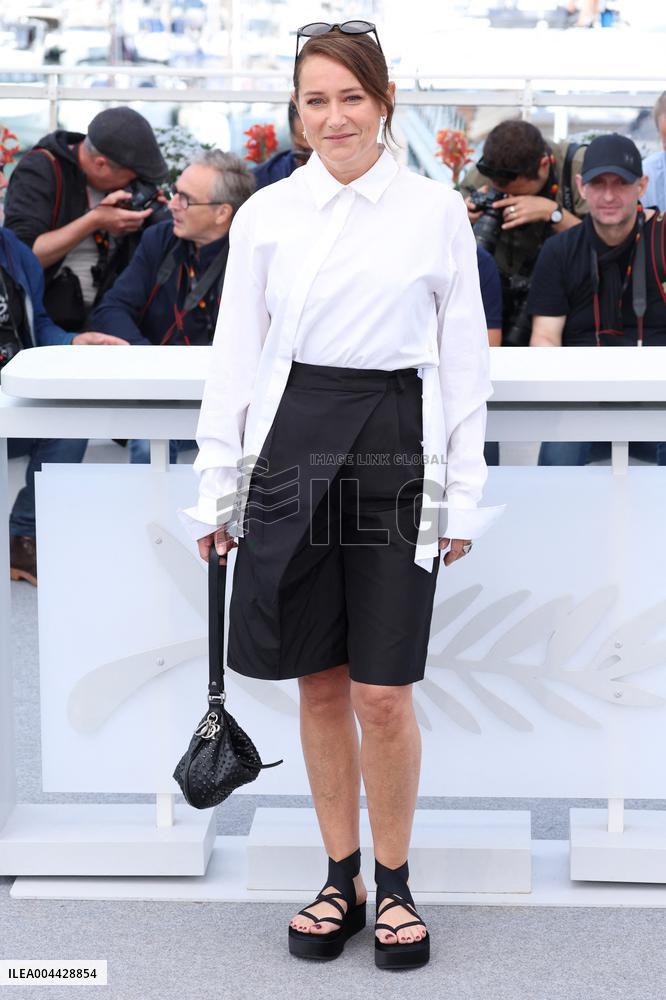 Cannes L'inconnu De La Grande Arche Photocall JD