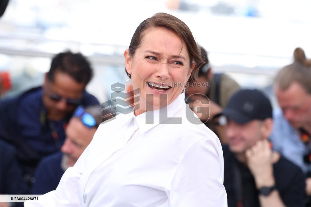 Cannes L'inconnu De La Grande Arche Photocall JD