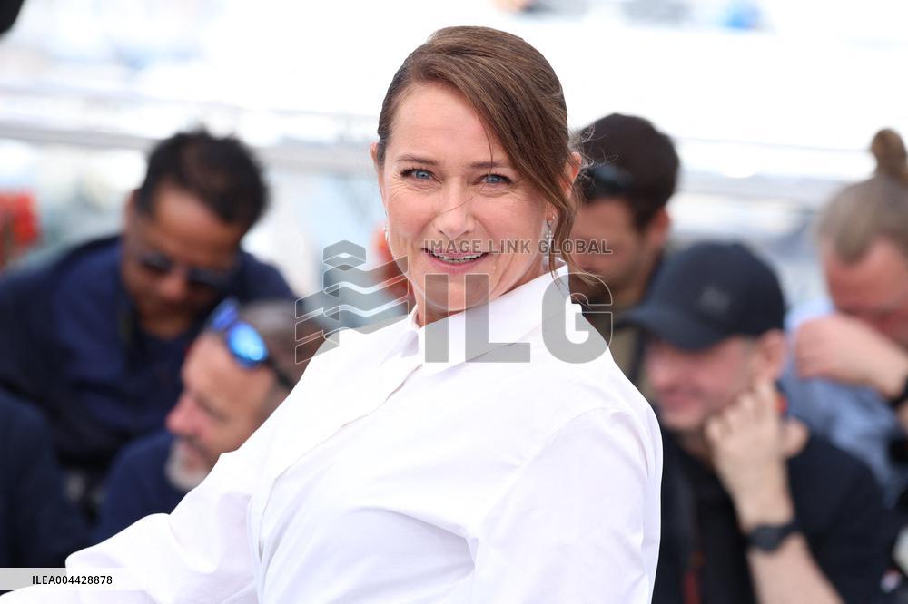 Cannes L'inconnu De La Grande Arche Photocall JD