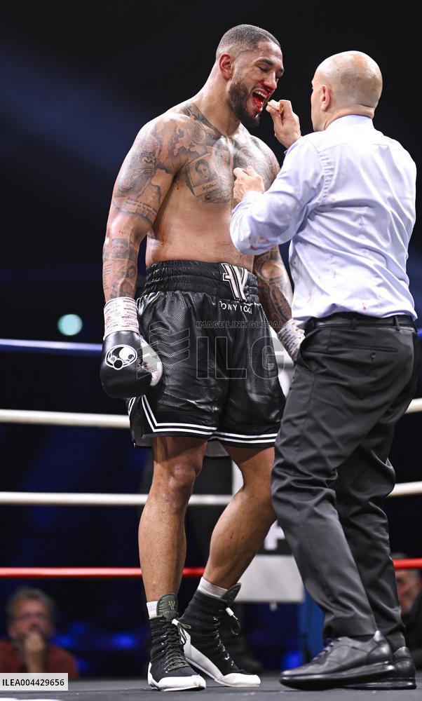 Tony Yoka Defeats Russian Fighter Arslan Yallyev - Paris