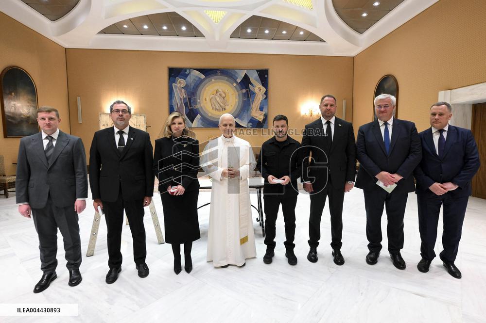 Pope Leo XIV Meets Ukrainian President Volodymyr Zelenskyy - Vatican