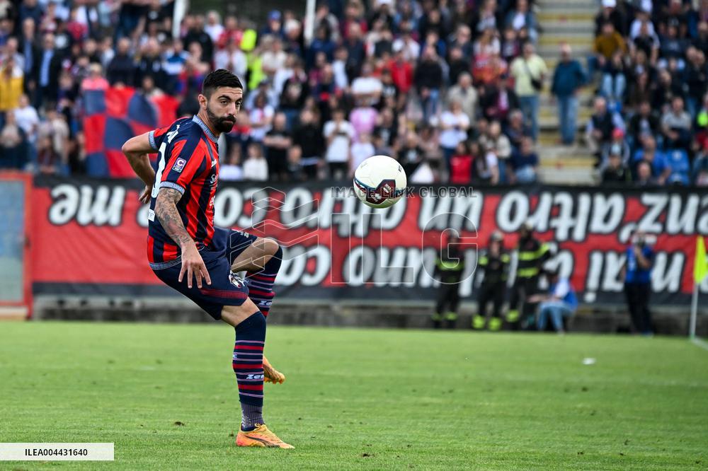 CALCIO - Serie C Italia - Crotone vs Vicenza