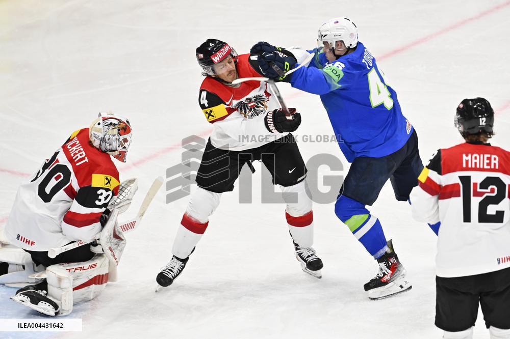 ICE HOCKEY WC SLOVENIA-AUSTRIA