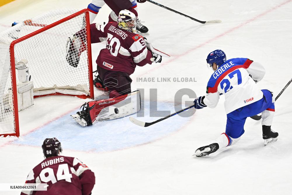 ICE HOCKEY WC SLOVAKIA-LATVIA