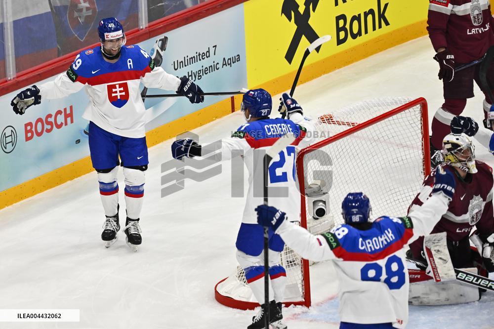 ICE HOCKEY WC SLOVAKIA-LATVIA