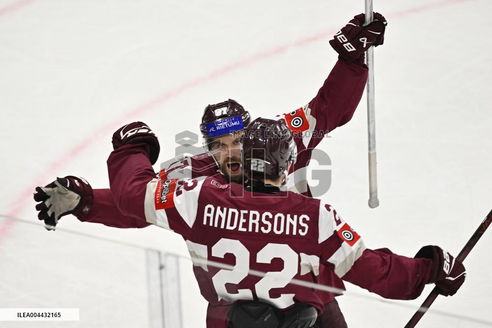 ICE HOCKEY WC SLOVAKIA-LATVIA