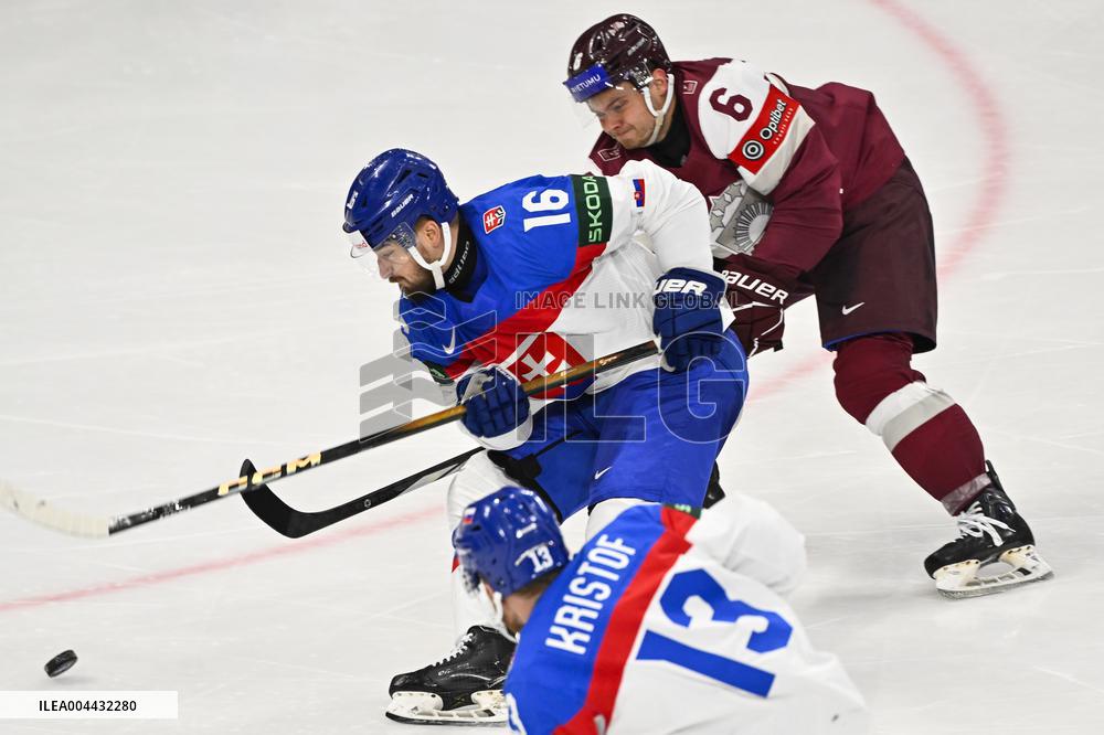 ICE HOCKEY WC SLOVAKIA-LATVIA