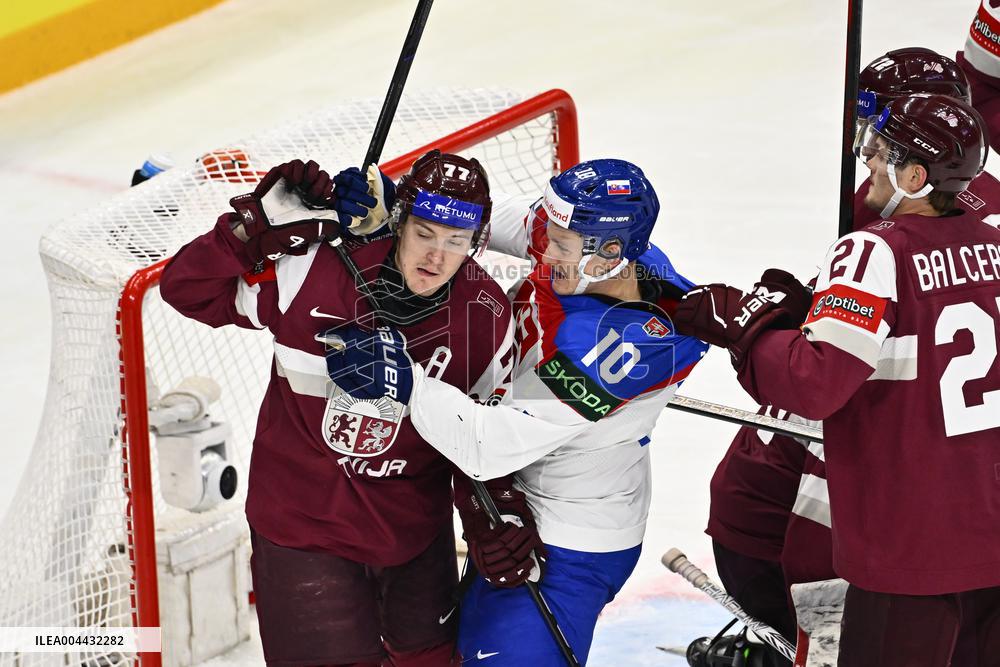 ICE HOCKEY WC SLOVAKIA-LATVIA