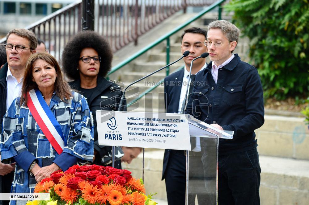 Memorial To The Homosexual Victims Of Deportation - Paris