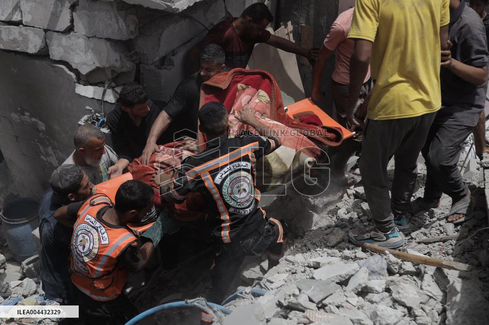 Israeli Airstrike In Jabalia Refugee Camp - Gaza