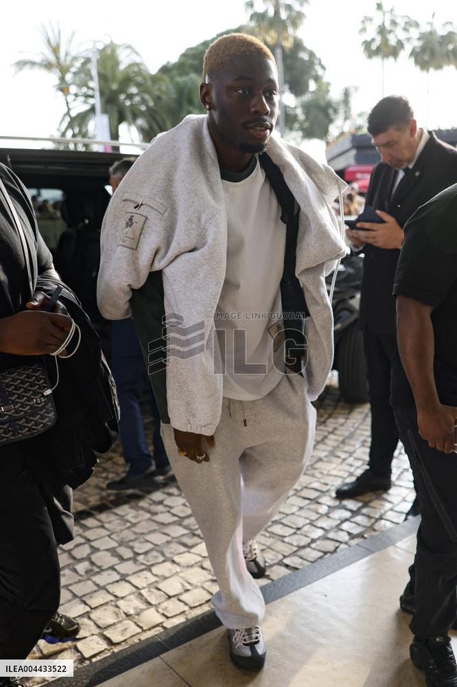 Cannes Tiakola leaves Hotel Martinez MP