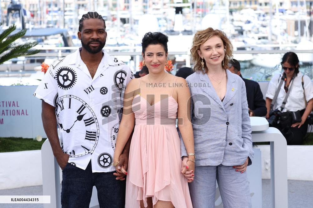 Cannes -  Mama Photocall